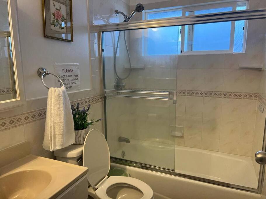 Affordable Private Rooms With Shared Bath Kitchen Near Sfo Daly City Bagian luar foto