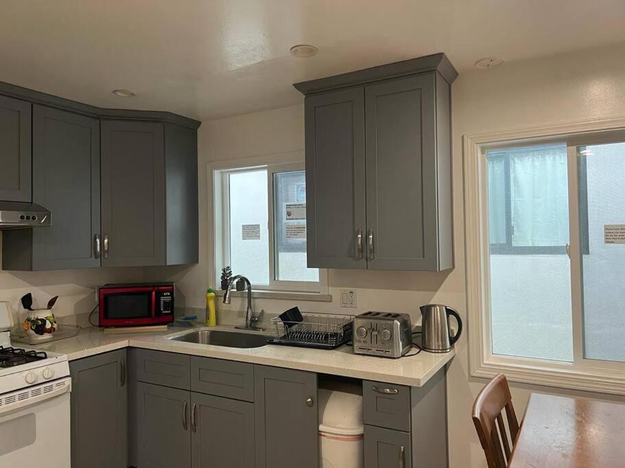 Affordable Private Rooms With Shared Bath Kitchen Near Sfo Daly City Bagian luar foto