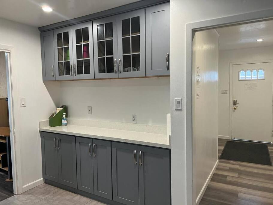 Affordable Private Rooms With Shared Bath Kitchen Near Sfo Daly City Bagian luar foto